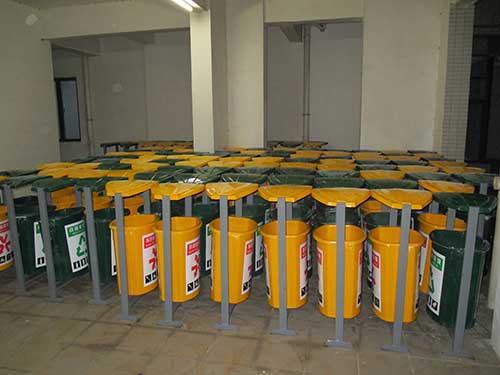 靠譜的玻璃鋼垃圾桶廠家，看韶關(guān)小區(qū)如何挑選